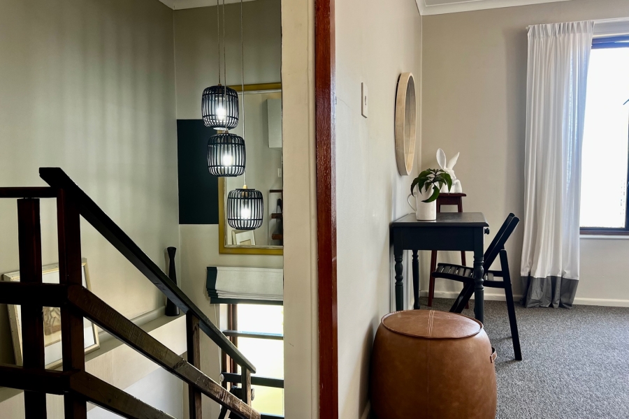 2 Bedroom Property for Sale in Heatherlands Western Cape